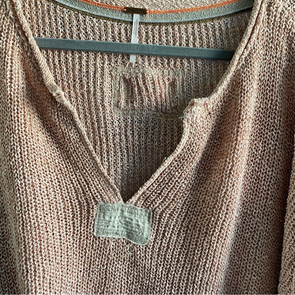 Free people knit sweater- light pink- size small - Picture 2 of 5
